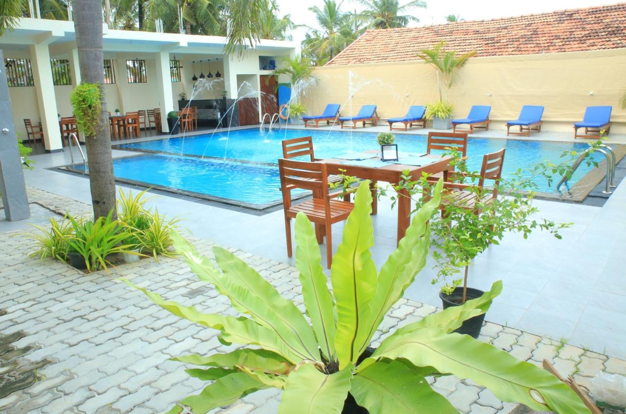 The Ocean Pearl Hotel Negombo Luaran gambar